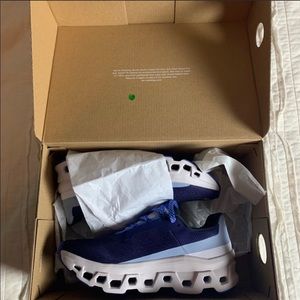 NIB On Cloud  Cloud Monster W6 Açaí